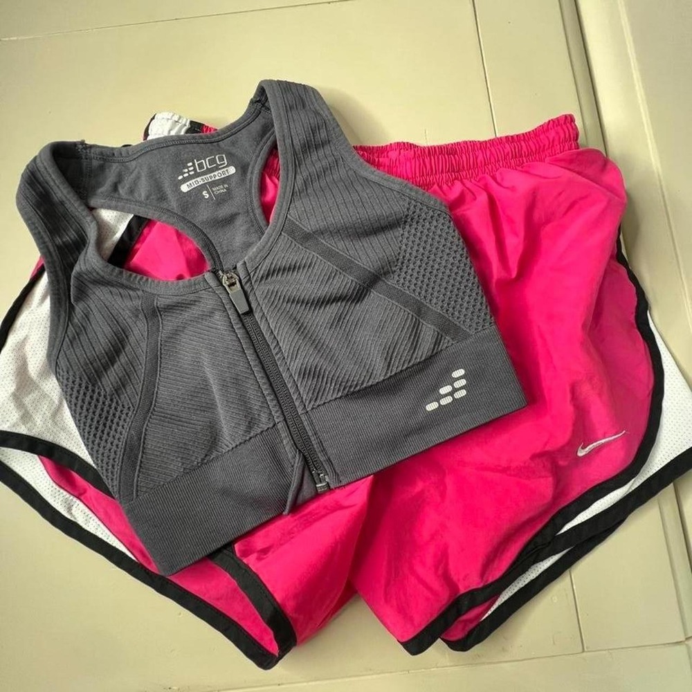 Grey and Pink sports bra bundle with Nike hot pink shorts